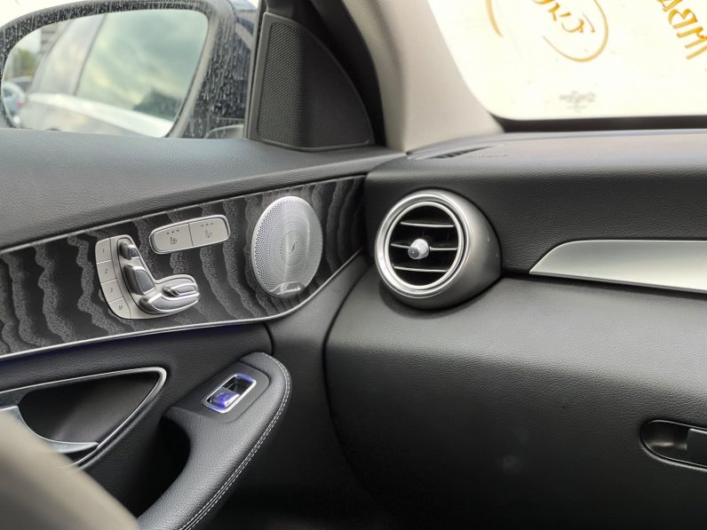 
								Mercedes Benz C200 full									