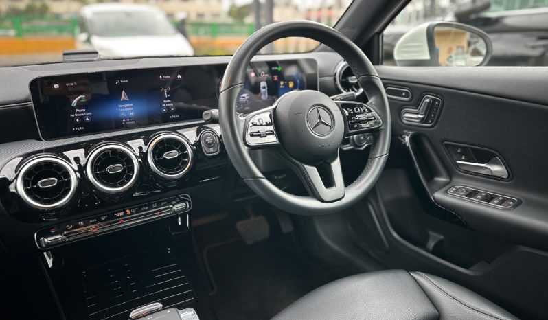 
								Mercedes Benz A180 full									