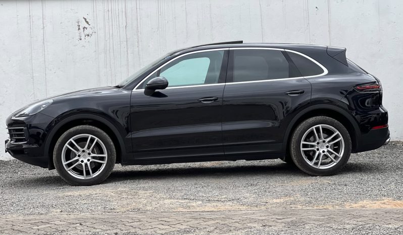 
								Porsche Cayenne full									