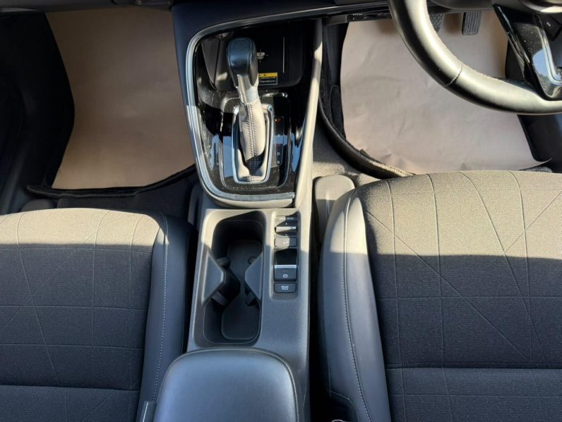 
								Honda Vezel full									