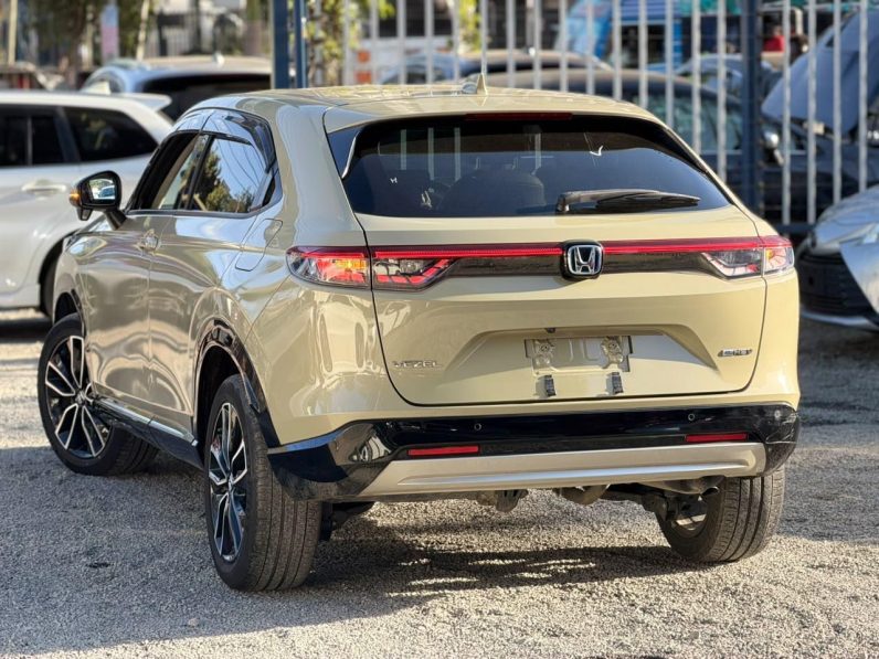 
								Honda Vezel full									