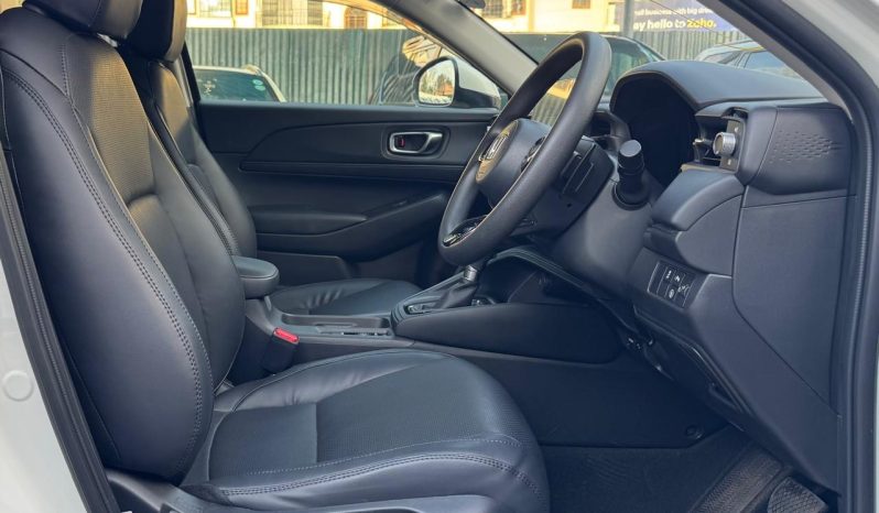 
								Honda Vezel RV5 full									