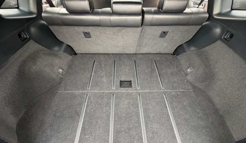 
								Toyota Harrier full									