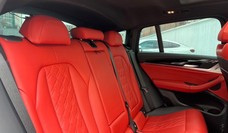 
								BMW X4 M40i full									