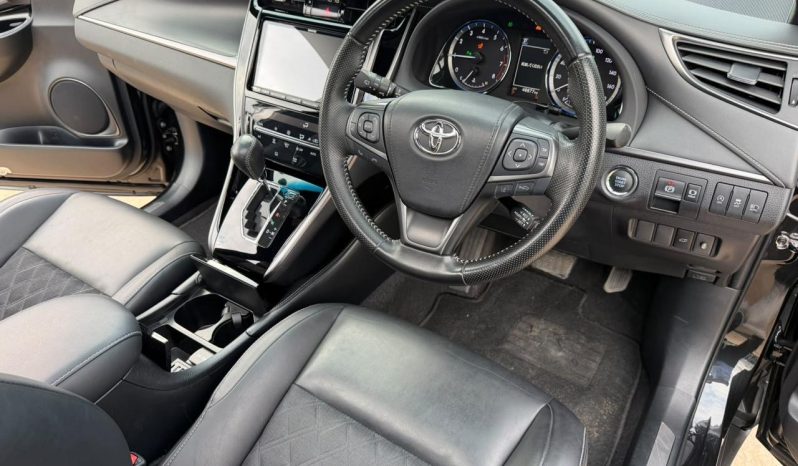 
								Toyota Harrier full									