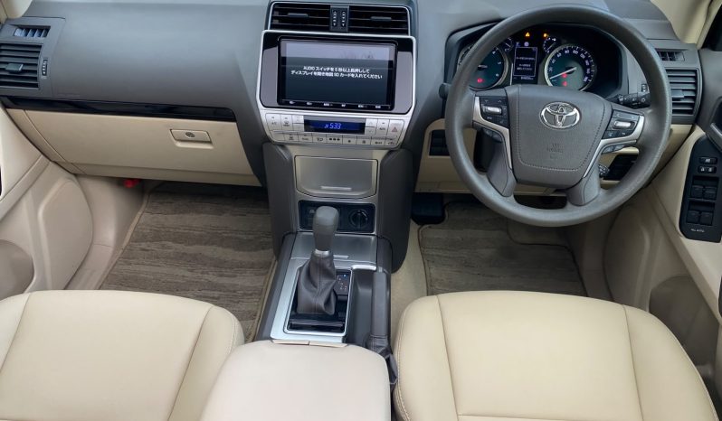 
								Toyota Land Cruiser Prado TX full									