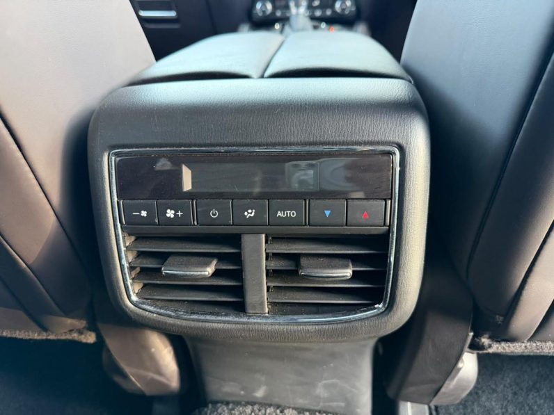 
								Mazda CX-8 full									