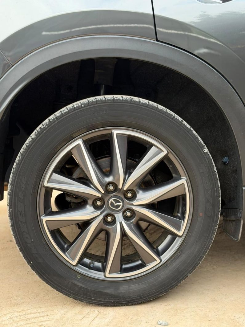 
								Mazda CX-5 full									
