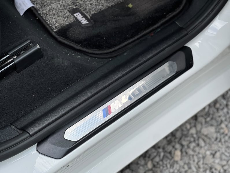
								BMW X4 M40i full									