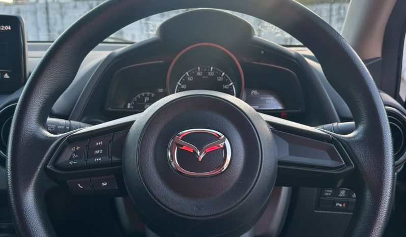 
								Mazda 2 full									