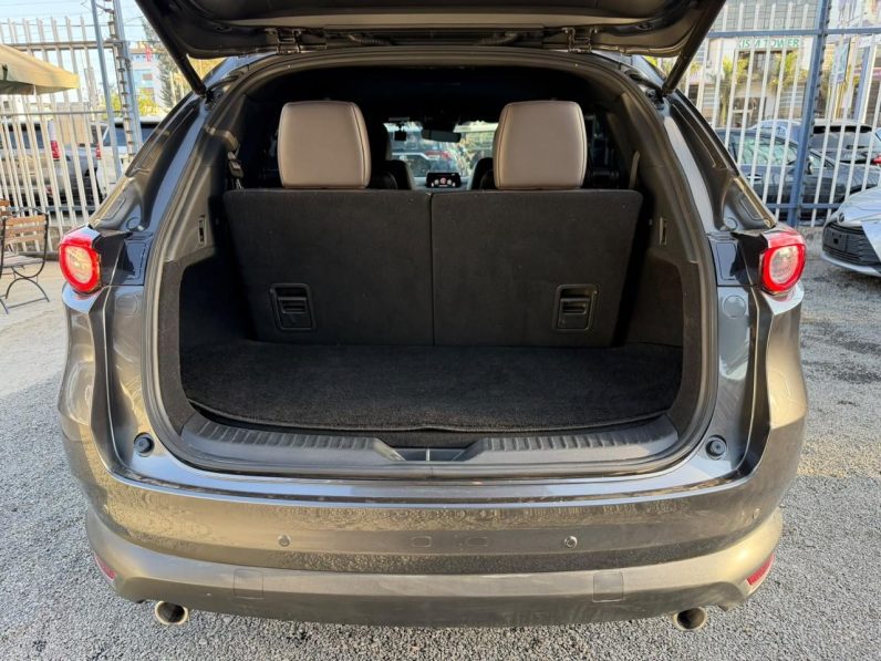 
								Mazda CX-8 full									