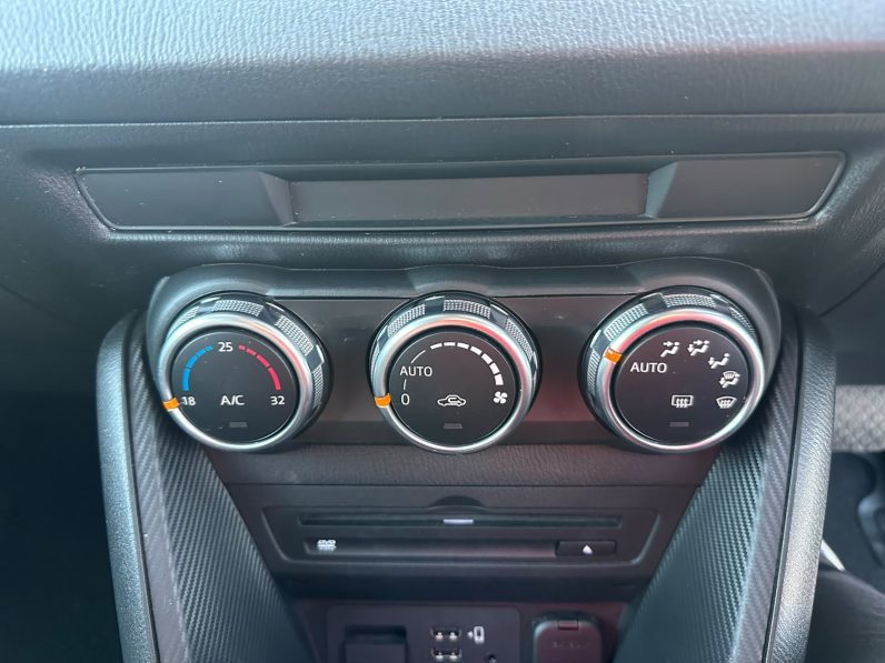 
								Mazda 2 full									