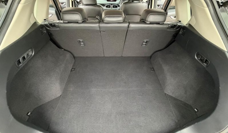 
								Mazda CX-5 full									