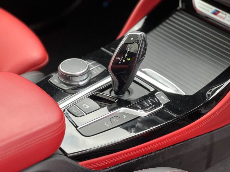 
								BMW X4 M40i full									