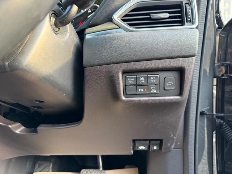 
								Mazda CX-8 full									