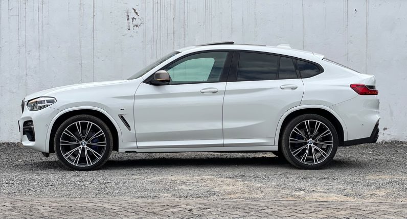 
								BMW X4 M40i full									