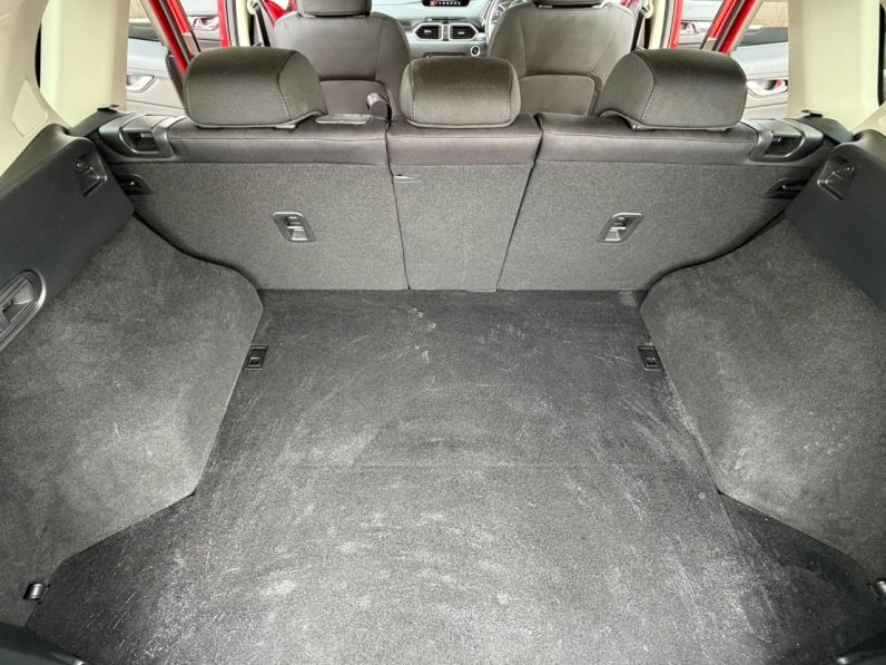 
								Mazda CX-5 full									