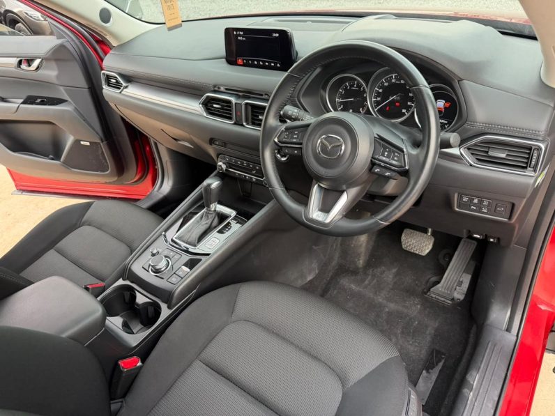 
								Mazda CX-5 full									