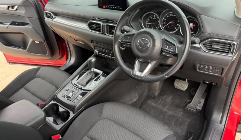 
								Mazda CX-5 full									