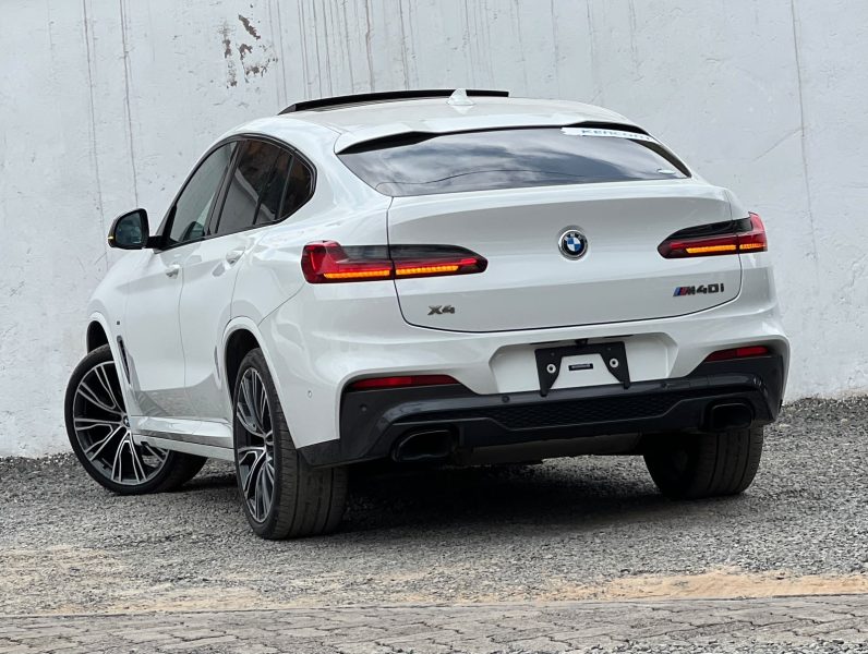 
								BMW X4 M40i full									