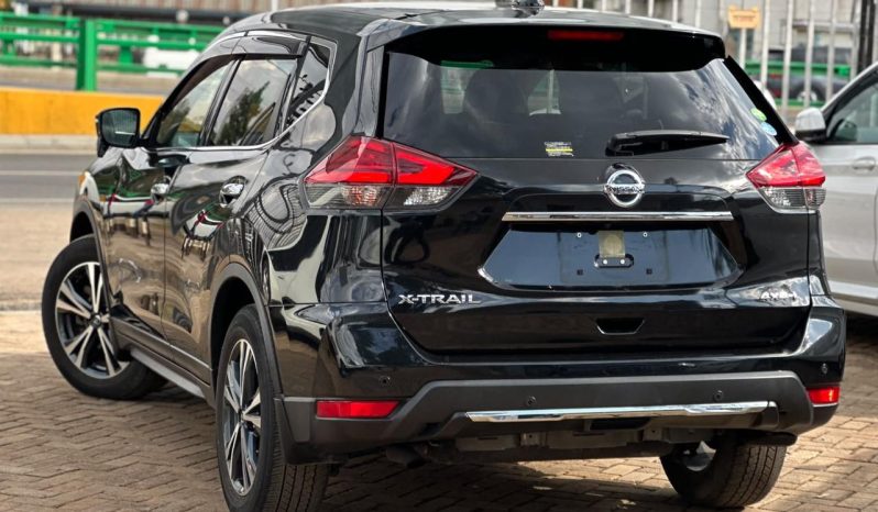 
								Nissan Xtrail full									