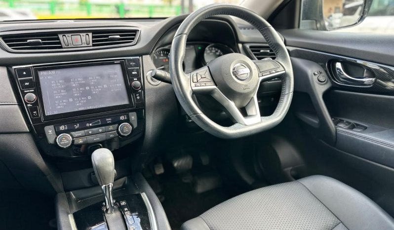 
								Nissan Xtrail full									