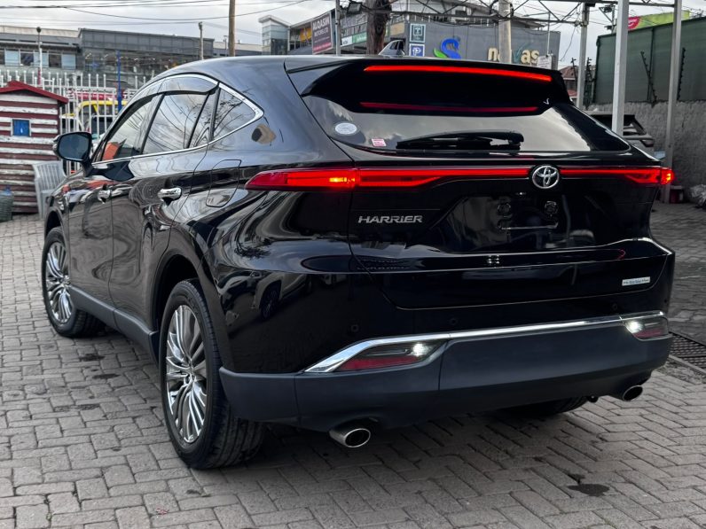 
								Toyota Harrier full									