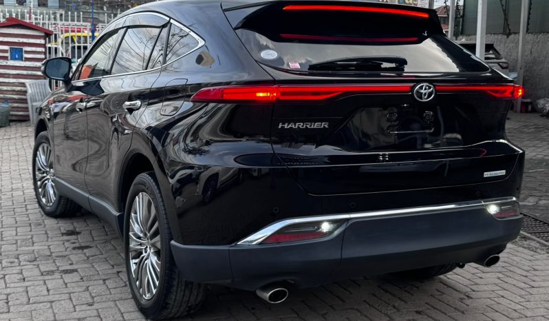 
								Toyota Harrier full									