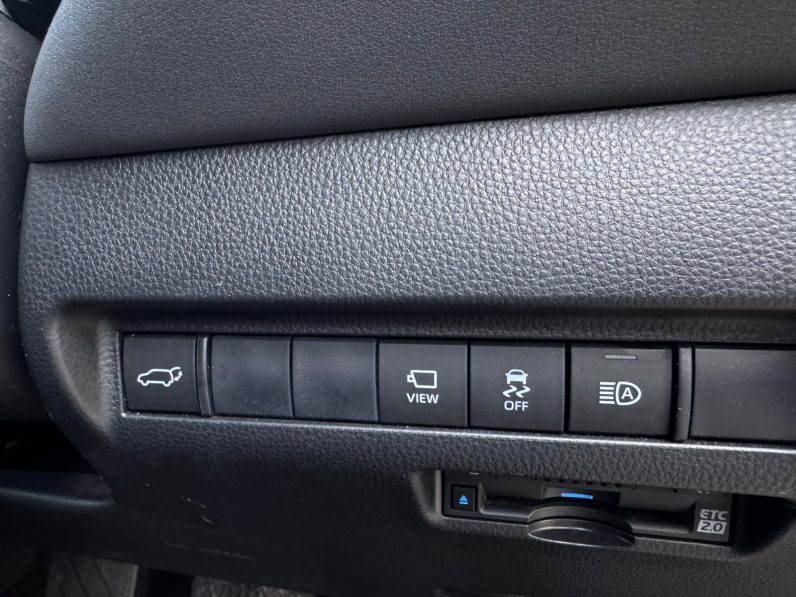 
								Toyota Harrier full									