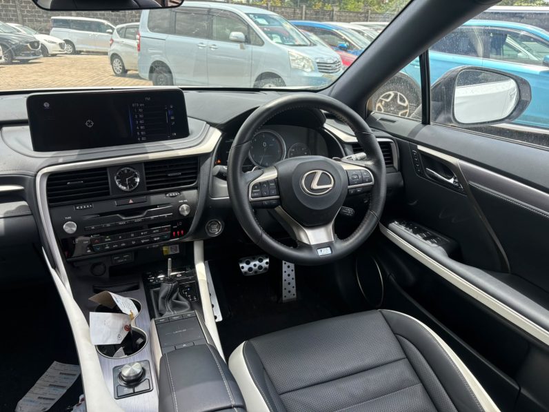 
								Lexus RX300 full									