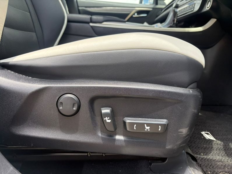 
								Lexus RX300 full									