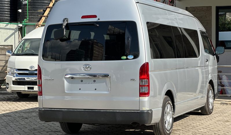 
								Toyota Hiace GL full									