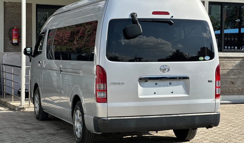 
								Toyota Hiace GL full									