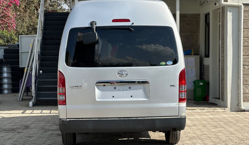 
								Toyota Hiace GL full									