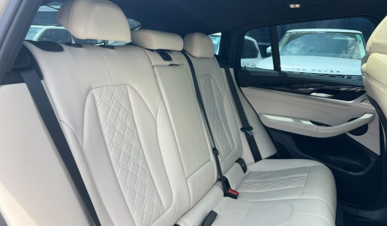 
								Bmw X4 M40i full									