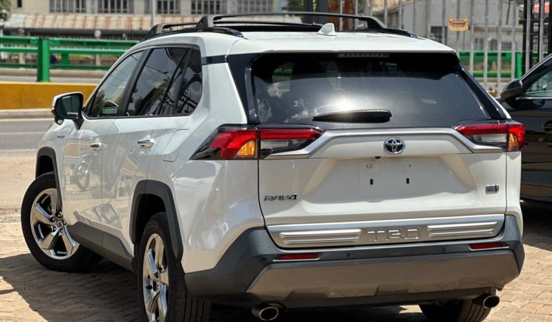 
								Toyota Rav4 full									
