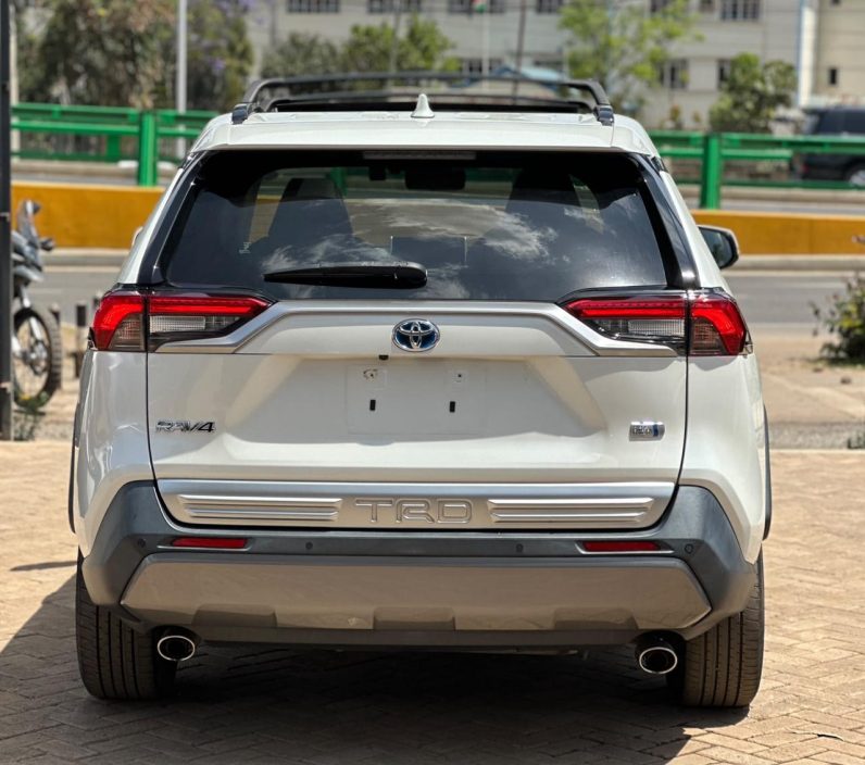 
								Toyota Rav4 full									