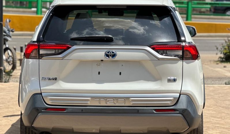
								Toyota Rav4 full									