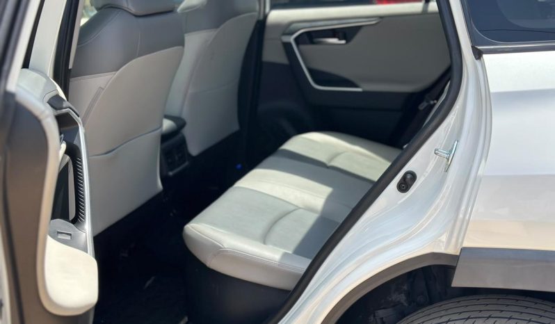 
								Toyota Rav4 full									
