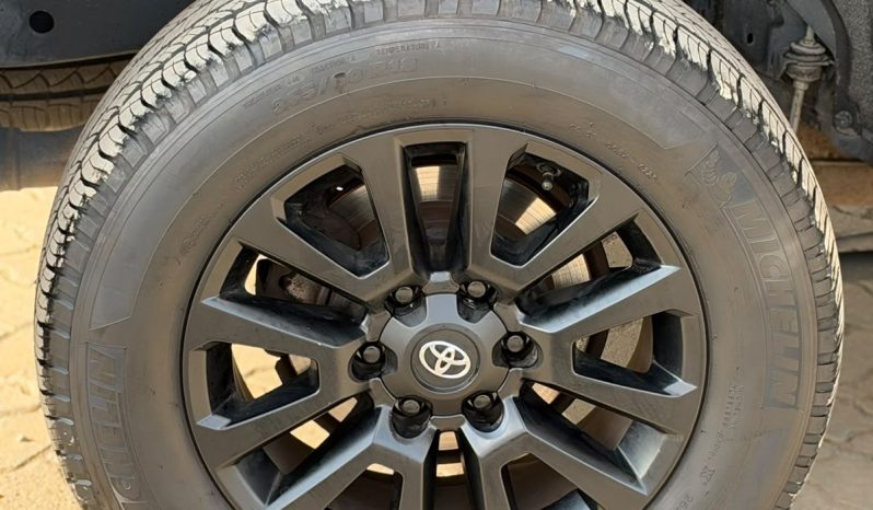 
								Toyota Prado TX-L full									