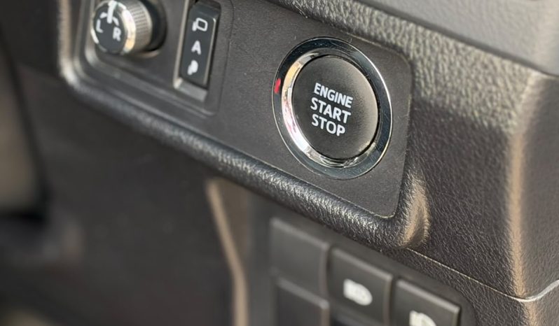
								Toyota Prado TX-L full									