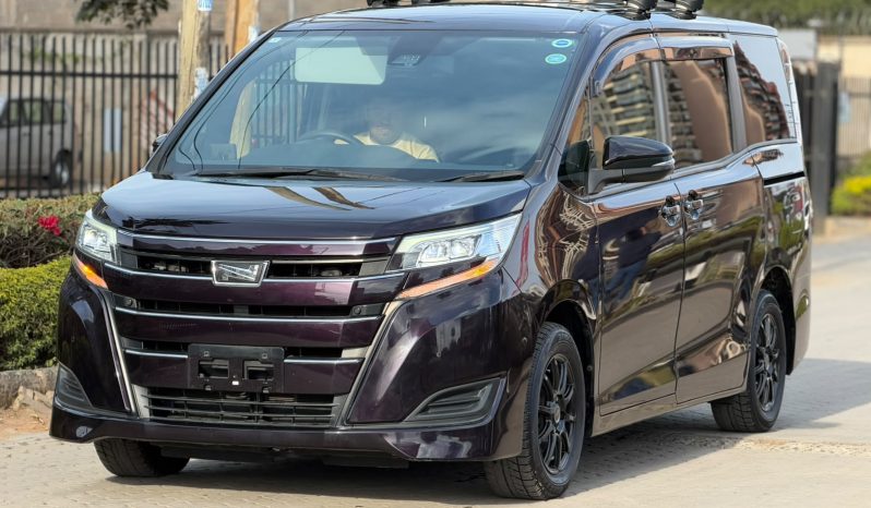 
								Toyota Noah full									