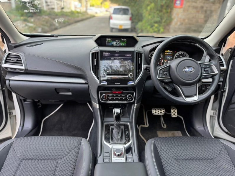 
								Subaru Forester SK9 full									