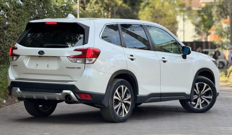 
								Subaru Forester SK9 full									
