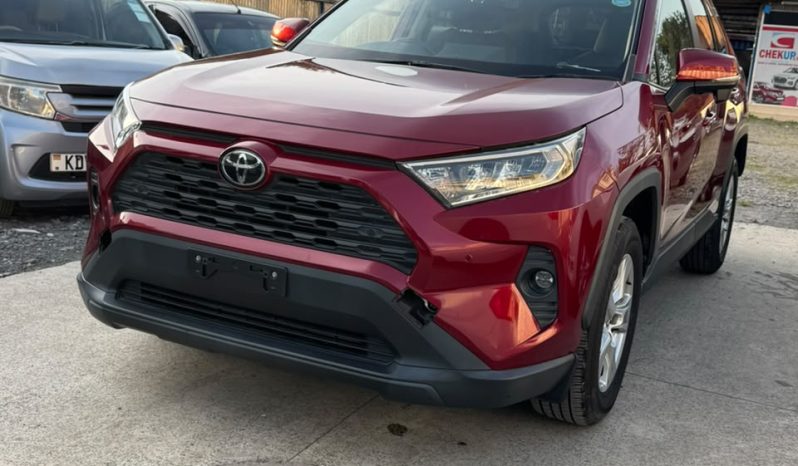 
								Toyota Rav 4 full									