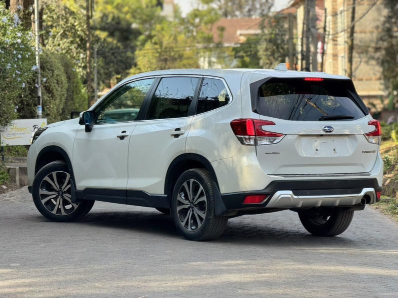 
								Subaru Forester SK9 full									