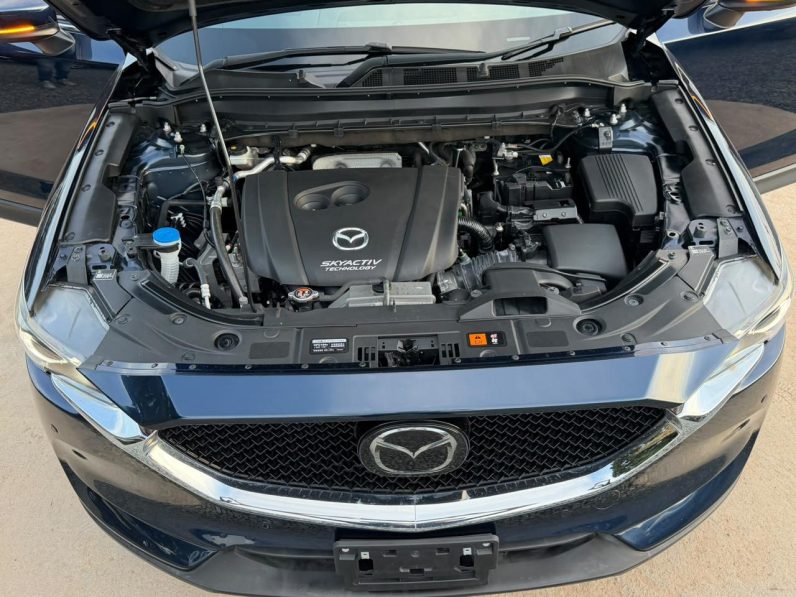 
								Mazda CX-5 full									