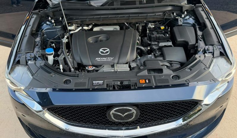 
								Mazda CX-5 full									