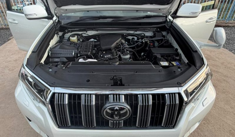 
								Toyota Land Cruiser Prado TX-L full									