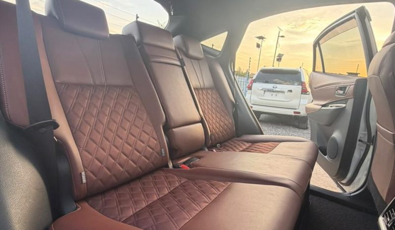 
								Toyota Harrier full									